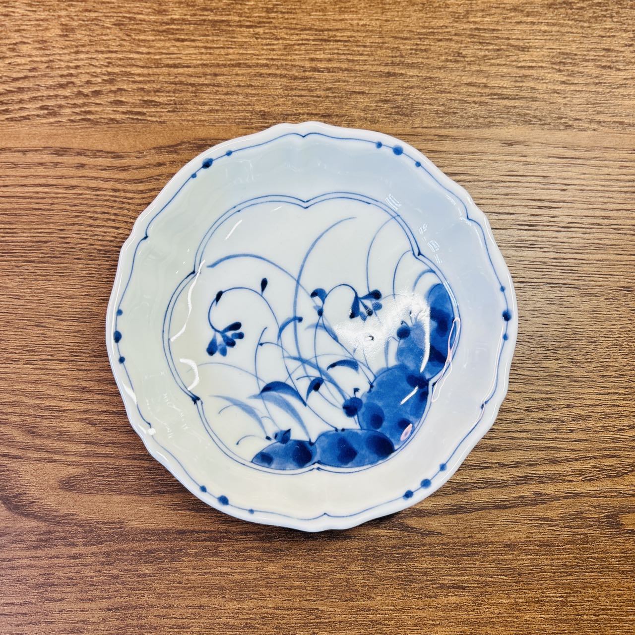 Serving plate M(花边青花盘)