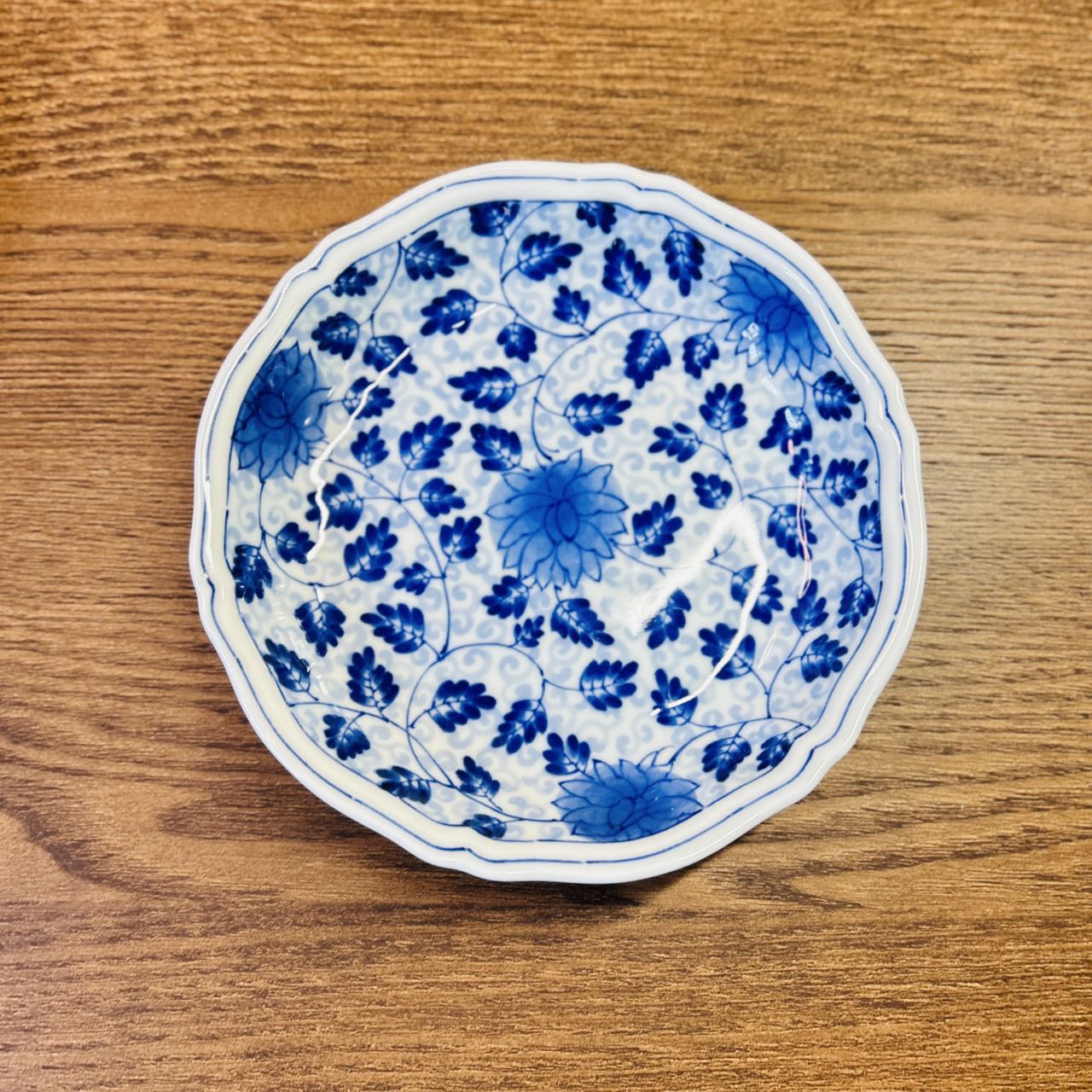 Serving plate M(花边青花盘)