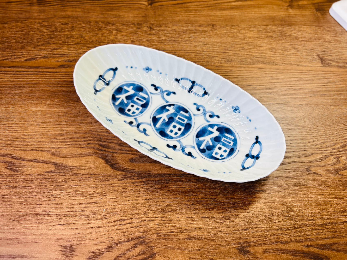 Oval fish plate（福字青花）