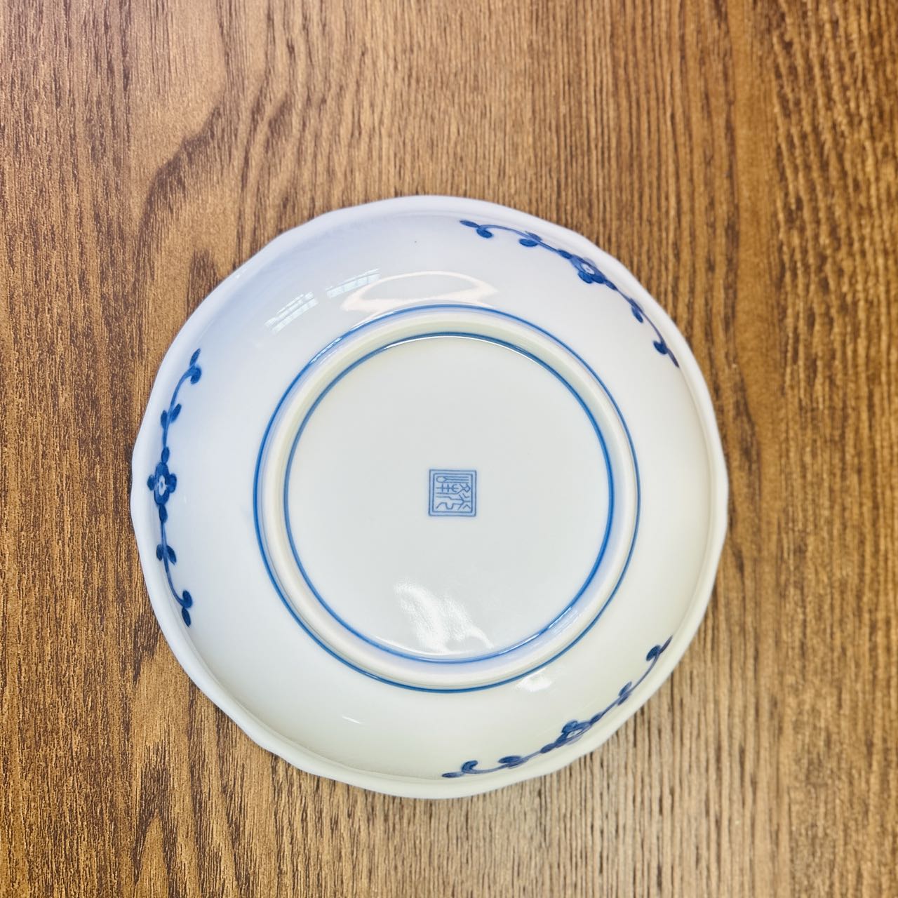 Serving plate M(花边青花盘）