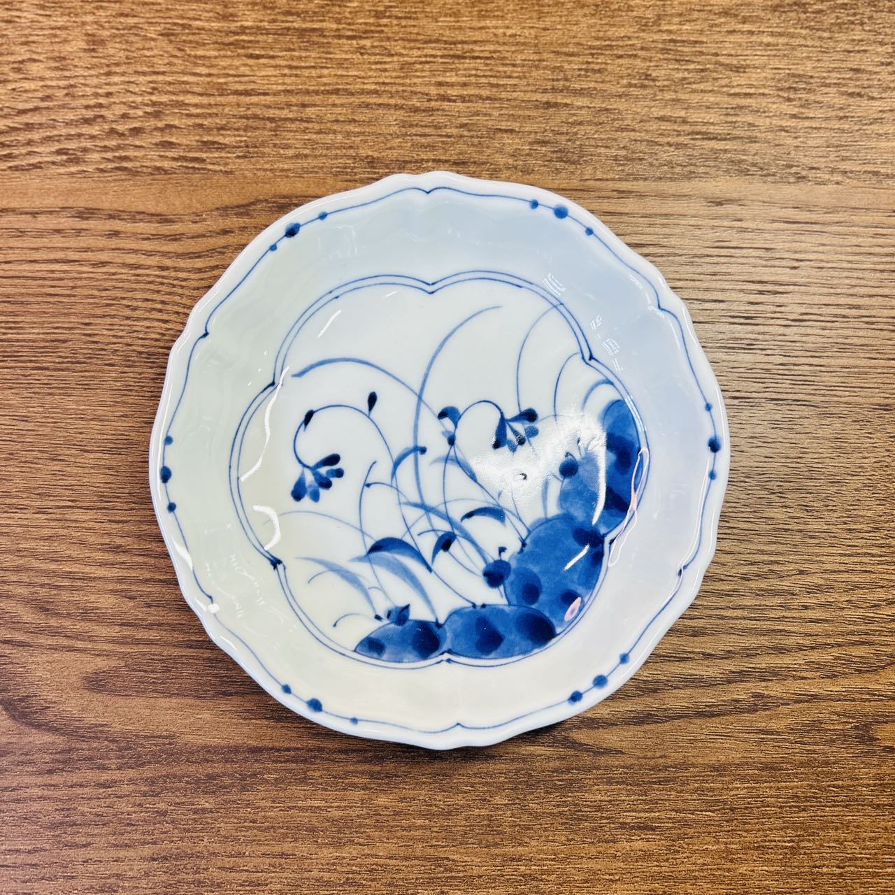 Serving plate M(花边青花盘）