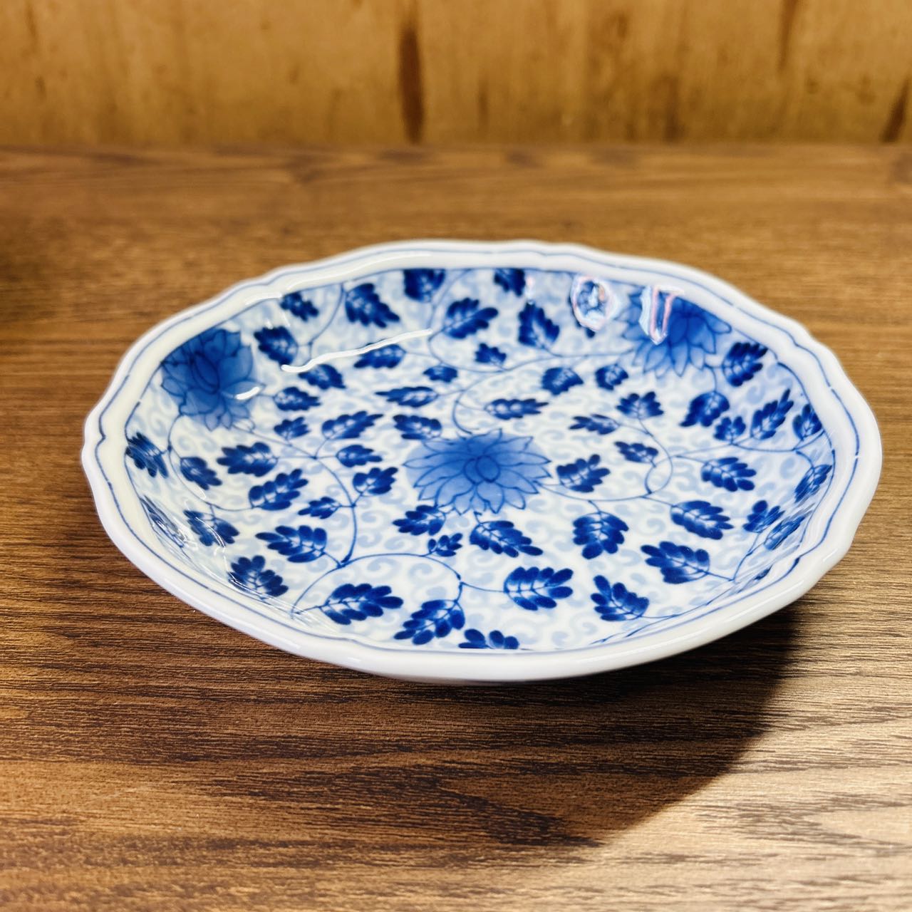 Serving plate M(花边青花盘）